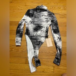 SHEIN Monochrome Text Print Bodysuit